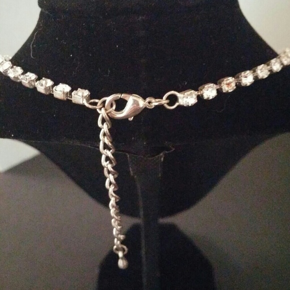 Heart Rhinestone Necklace - Picture 2 of 3